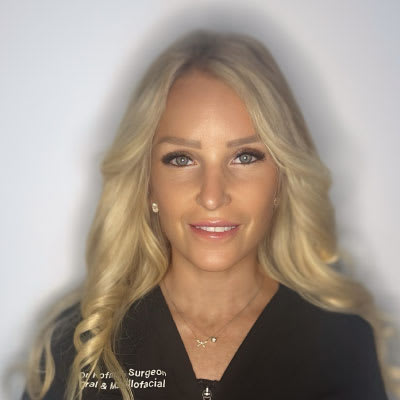 Dr. Mikaela Kofman, Pembroke Oral Surgeon